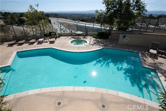 Detail Gallery Image 26 of 29 For 11629 Verona Dr, Chatsworth,  CA 91311 - 3 Beds | 3/1 Baths