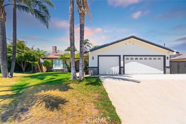 9504 Lemon, Rancho Cucamonga CA: https://media.crmls.org/medias/883bc815-9f3e-4b97-bac2-0e5162026db2.jpg