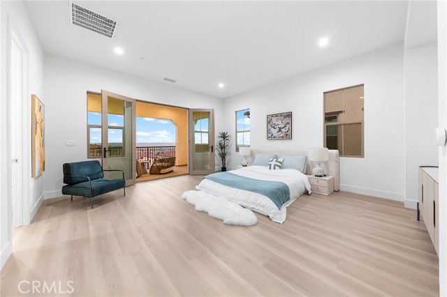 118 Sunnybank, Irvine CA: https://media.crmls.org/medias/883bccd0-f895-4fc4-833f-2fa5db978a81.jpg