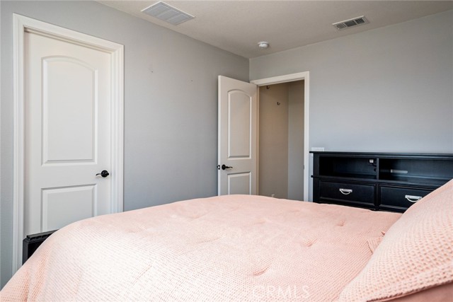 Detail Gallery Image 22 of 49 For 4788 Condor, Fontana,  CA 92336 - 3 Beds | 2/1 Baths