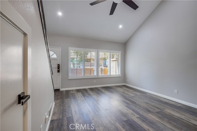 Detail Gallery Image 13 of 47 For 155 N Singingwood St #34,  Orange,  CA 92869 - 2 Beds | 2 Baths