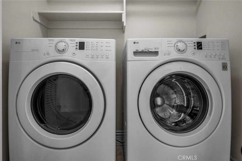 https://media.crmls.org/medias/883c4900-a061-417b-b1cb-c8f5e9efb017.jpg?preset=X-Large