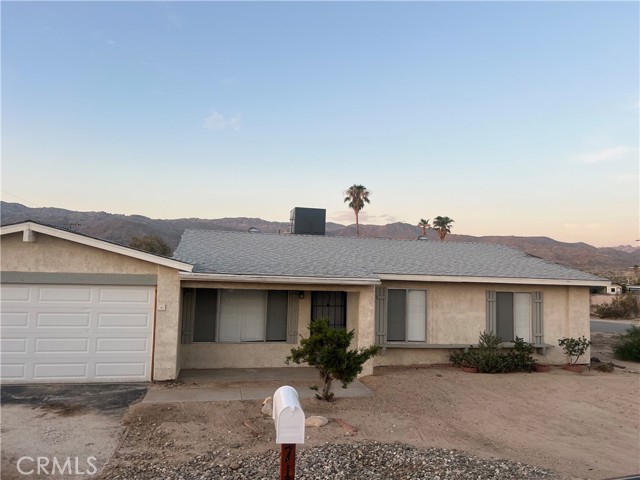 Detail Gallery Image 1 of 18 For 71807 Sunnyslope Dr, Twentynine Palms,  CA 92277 - 4 Beds | 2 Baths