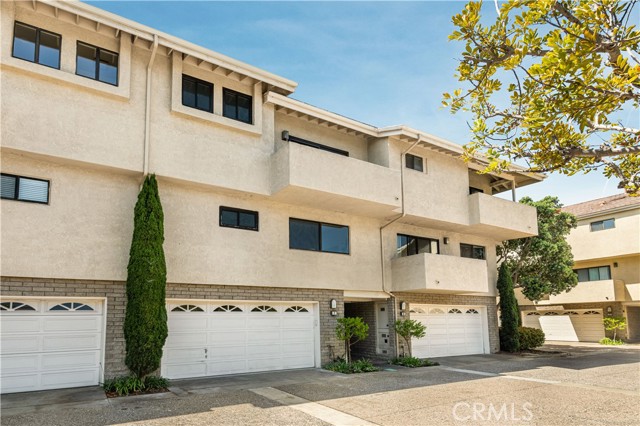 7 Laguna Court, Manhattan Beach, California 90266, 3 Bedrooms Bedrooms, ,2 BathroomsBathrooms,Residential,Sold,Laguna,SB22118621