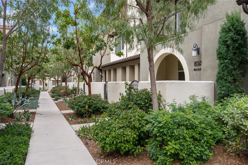 2479 S Tapestry Way