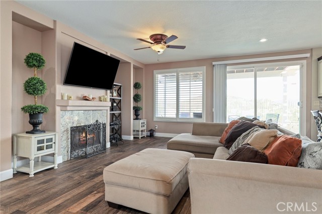 Detail Gallery Image 9 of 40 For 25 Corte Rivera, Lake Elsinore,  CA 92532 - 5 Beds | 3 Baths