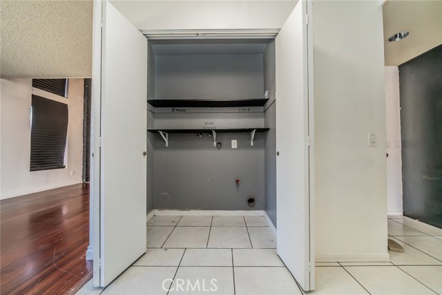 Detail Gallery Image 15 of 41 For 11327 Oakwood Dr, Fontana,  CA 92337 - 3 Beds | 2/1 Baths
