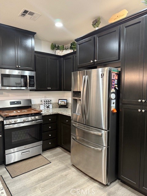 16001 Chase Road, Fontana CA: https://media.crmls.org/medias/883db8cf-9b1c-4c1e-ba6e-50cdf6cdf770.jpg