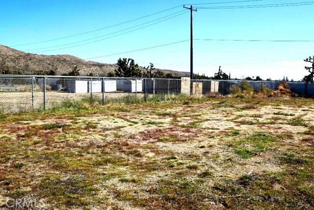 Detail Gallery Image 11 of 12 For 7243 Mohawk Trl, Yucca Valley,  CA 92284 - – Beds | – Baths