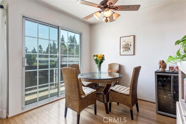 Detail Gallery Image 8 of 22 For 4140 Warner #205,  Burbank,  CA 91505 - 1 Beds | 1 Baths