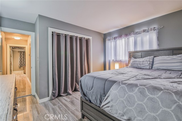 Detail Gallery Image 15 of 36 For 5018 Elderhall Ave, Lakewood,  CA 90712 - 4 Beds | 2 Baths