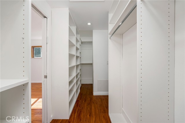 6059 Vantage Avenue, Valley Glen CA: https://media.crmls.org/medias/883f1fc1-049e-424a-b532-851f0f11b044.jpg