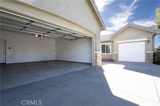 Detail Gallery Image 33 of 35 For 13668 Darwin Dr, Moreno Valley,  CA 92555 - 4 Beds | 2 Baths