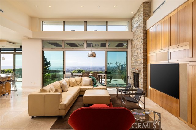 Detail Gallery Image 18 of 42 For 9 Jade, Corona Del Mar,  CA 92625 - 5 Beds | 4/1 Baths