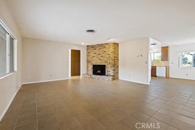 Detail Gallery Image 9 of 28 For 56734 Carlyle Dr, Yucca Valley,  CA 92284 - 4 Beds | 2/1 Baths