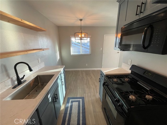 Detail Gallery Image 10 of 17 For 1707 W 81st, Los Angeles,  CA 90047 - 1 Beds | 1 Baths