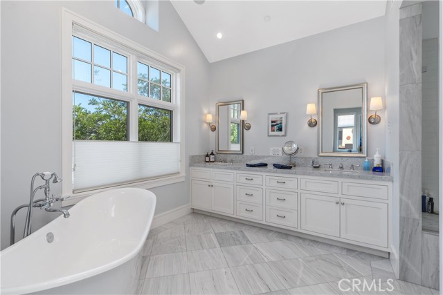 2149 E Ocean Boulevard, Newport Beach CA: https://media.crmls.org/medias/8841f4ac-3139-469e-b13c-088b9ab9fd78.jpg