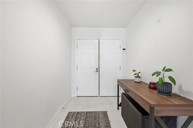 Detail Gallery Image 3 of 38 For 1080 Sapphire, Corona,  CA 92882 - 4 Beds | 2 Baths