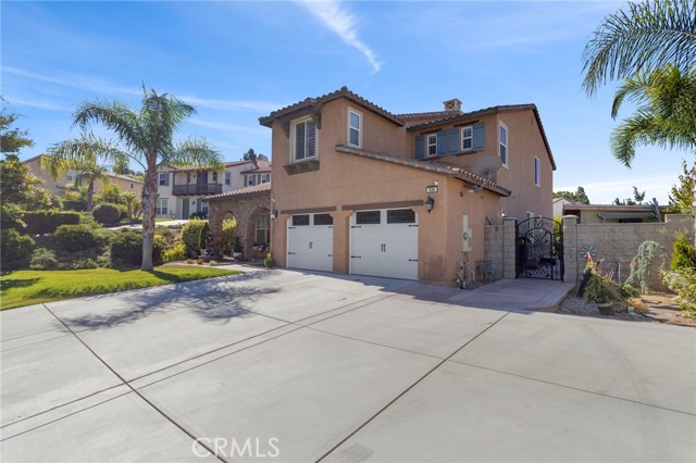 596 Hacienda Drive, Riverside, California 92507, 4 Bedrooms Bedrooms, ,2 BathroomsBathrooms,Single Family Residence,For Sale,Hacienda,IV24169392