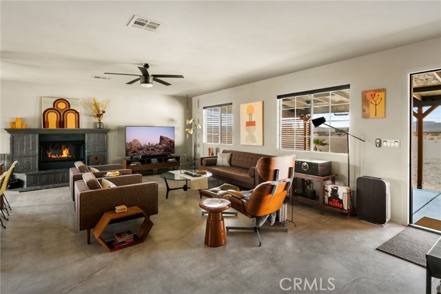 84328 Amboy Road, 29 Palms CA: https://media.crmls.org/medias/88432fb0-aae8-4682-8ec7-7dd1bd55a7b9.jpg