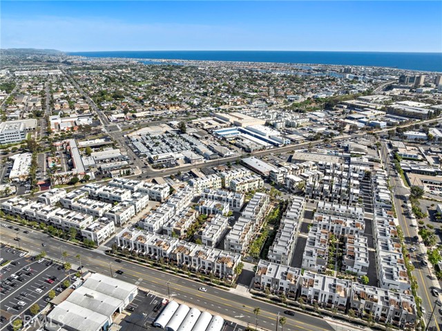 Detail Gallery Image 27 of 50 For 645 W 17th St, Costa Mesa,  CA 92627 - 3 Beds | 2/2 Baths