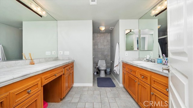 18099 Mariner Drive, Victorville CA: https://media.crmls.org/medias/8843a714-eab6-4360-ba0f-cdd2bbd5000f.jpg