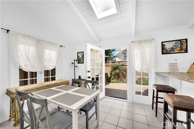 Detail Gallery Image 14 of 44 For 2711 Seaview Ave, Corona Del Mar,  CA 92625 - 2 Beds | 2 Baths