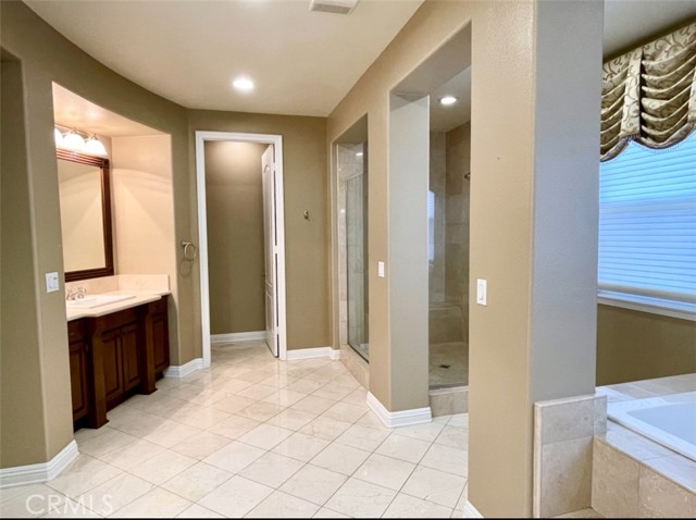 Image 19 of 25 For 27684 Manor Hill Road