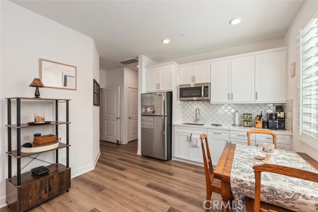 Detail Gallery Image 23 of 56 For 26219 Silver Birch, Menifee,  CA 92584 - 6 Beds | 4/1 Baths