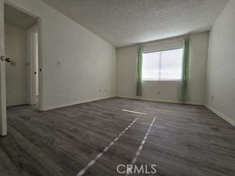 9633 Juniper Avenue, Fontana CA: https://media.crmls.org/medias/88450d1e-790d-4155-ad21-a711d595468a.jpg