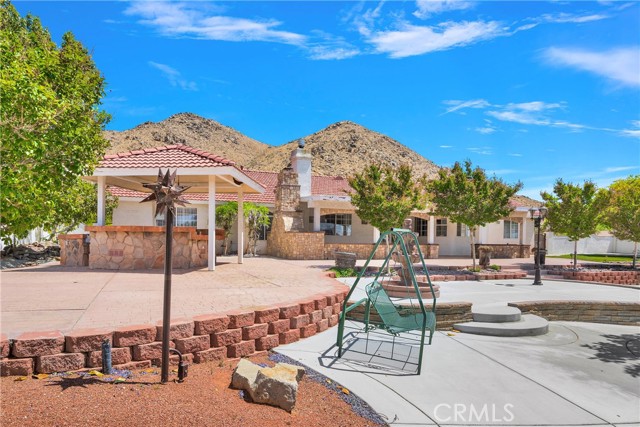 Detail Gallery Image 37 of 64 For 16158 Rimrock Rd, Apple Valley,  CA 92307 - 4 Beds | 2/1 Baths