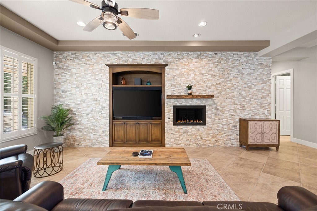 MLS #CV25234858 image #4