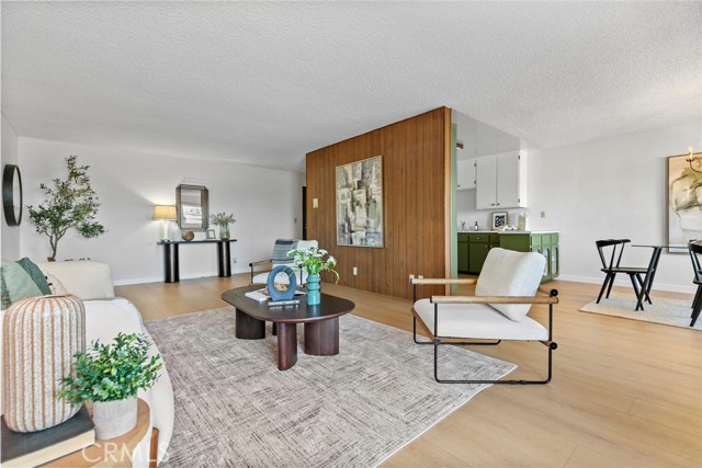 Front Image Thumbnail for CRGD26046564