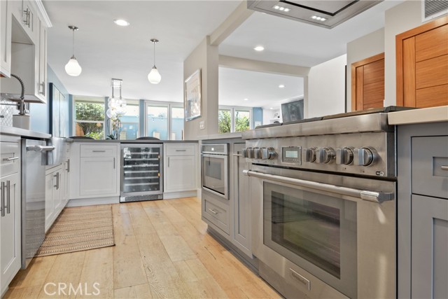 4062 Aladdin Drive, Huntington Beach CA: https://media.crmls.org/medias/884680a9-df3a-4ee8-9a64-2d2a1f0d2675.jpg