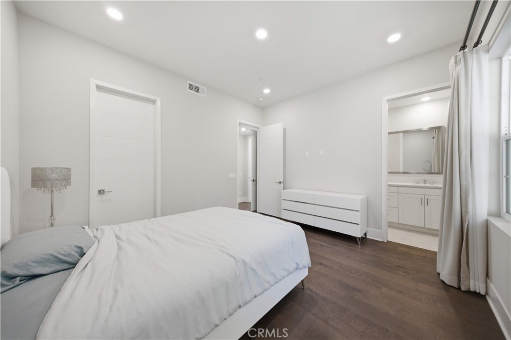 MLS #OC26151551 image #24