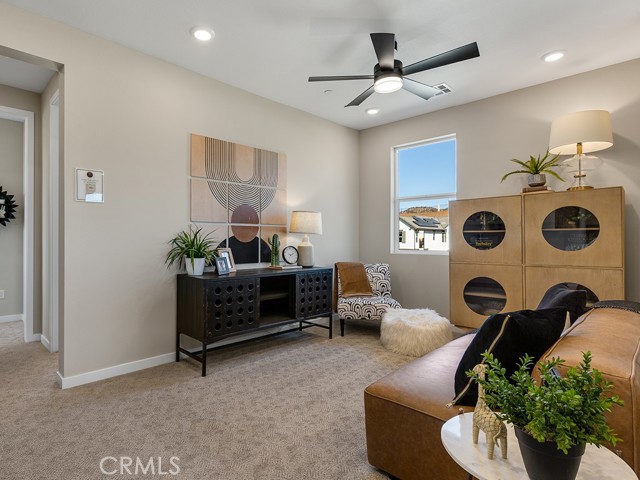Detail Gallery Image 7 of 40 For 28905 Saddle Cir, Castaic,  CA 91384 - 3 Beds | 2/1 Baths