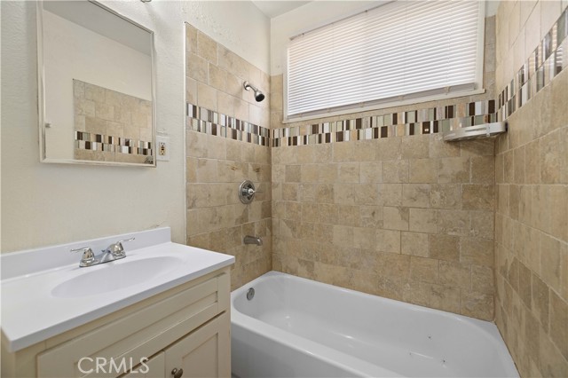 Detail Gallery Image 17 of 29 For 321 E Avenue J8, Lancaster,  CA 93535 - 3 Beds | 2 Baths