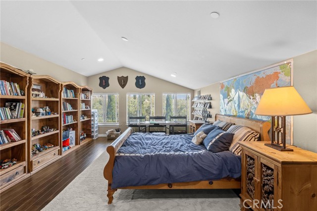 5381 Campania Way, Fontana CA: https://media.crmls.org/medias/88471e12-c55c-497e-8e5f-dd242f152524.jpg