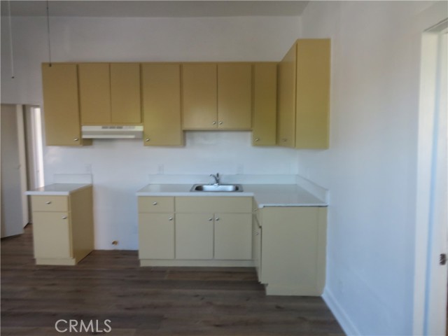 Detail Gallery Image 4 of 19 For 156 E Colden, Los Angeles,  CA 90003 - 2 Beds | 1 Baths