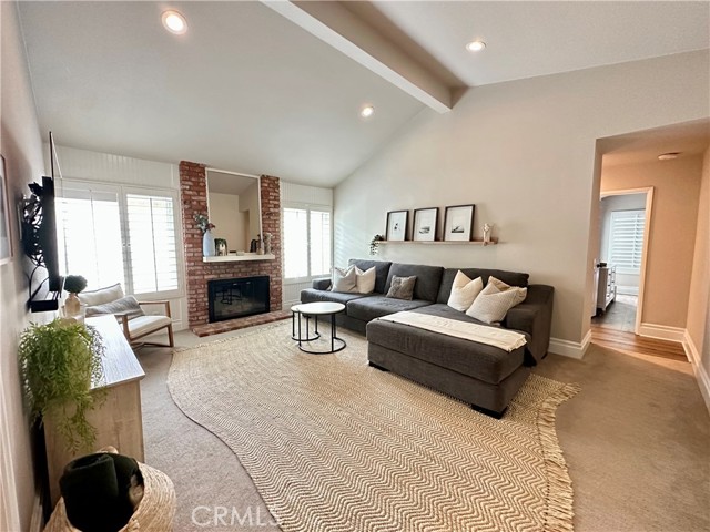 1842 Lake Street, Huntington Beach CA: https://media.crmls.org/medias/8848b9f5-74e9-440c-8334-8a21ecd2a415.jpg