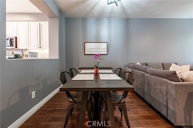 7 Burlingame Lane, Aliso Viejo CA: https://media.crmls.org/medias/8848c280-d1aa-497a-9cad-4cc5f35c94df.jpg