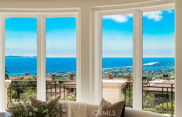 Detail Gallery Image 33 of 66 For 22 Pelican Crest Dr, Newport Coast,  CA 92657 - 5 Beds | 7/1 Baths