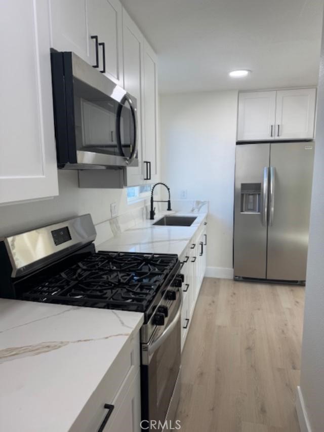8948 Evergreen Avenue, South Gate CA: https://media.crmls.org/medias/8849863d-fb0c-43f3-a7d2-3e5d92fcb898.jpg