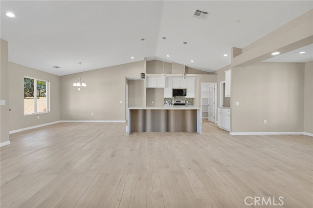 Detail Gallery Image 11 of 34 For 17837 Sultana St, Hesperia,  CA 92345 - 4 Beds | 2/1 Baths