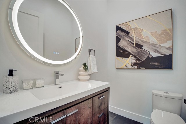 Detail Gallery Image 39 of 74 For 14136 Emelita St, Sherman Oaks,  CA 91401 - 4 Beds | 4/1 Baths