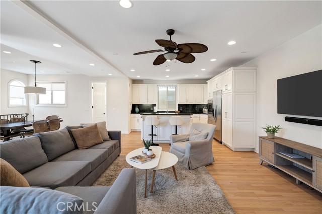 604 Manhattan Beach Boulevard, Manhattan Beach CA: https://media.crmls.org/medias/8849ed4f-9d84-4603-80c1-42d057a601e0.jpg