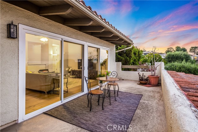 9 Cypress Way, Rolling Hills Estates, California 90274, 3 Bedrooms Bedrooms, ,2 BathroomsBathrooms,Residential,Sold,Cypress,SB21222599