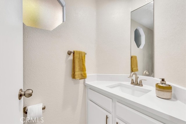 Detail Gallery Image 11 of 48 For 15 Rosewood, Aliso Viejo,  CA 92656 - 3 Beds | 2/1 Baths