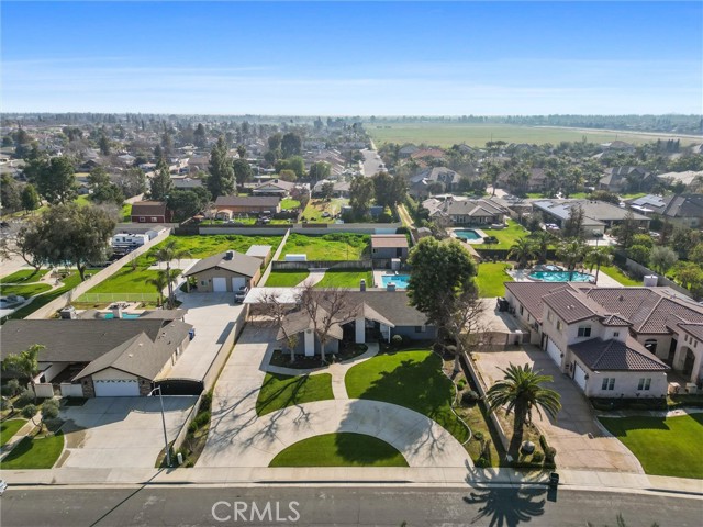 Detail Gallery Image 35 of 37 For 14825 Henderson Ave, Bakersfield,  CA 93314 - 3 Beds | 2 Baths