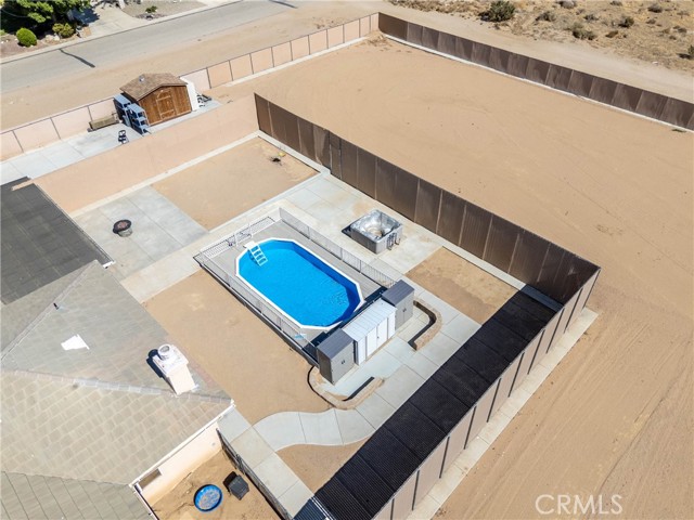 10124 Mesa Road, Victorville CA: https://media.crmls.org/medias/884bc417-1536-4a17-bed4-e2c5d6b117f3.jpg